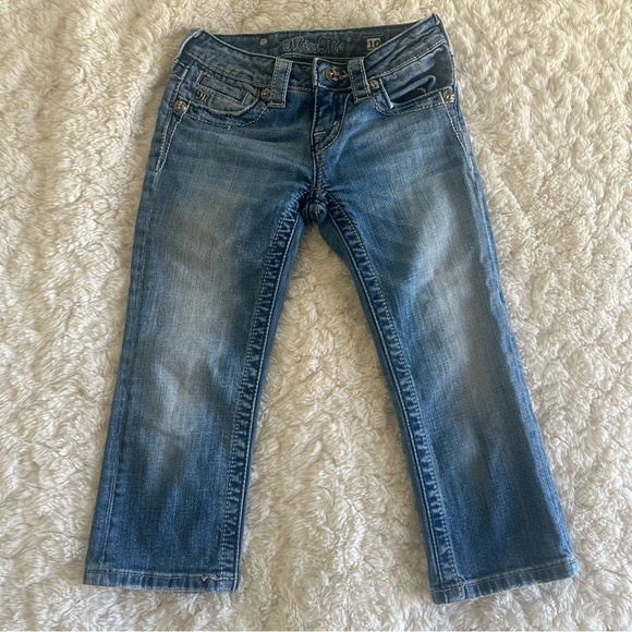 Girls 10 Capri Jean - Picture 2 of 6